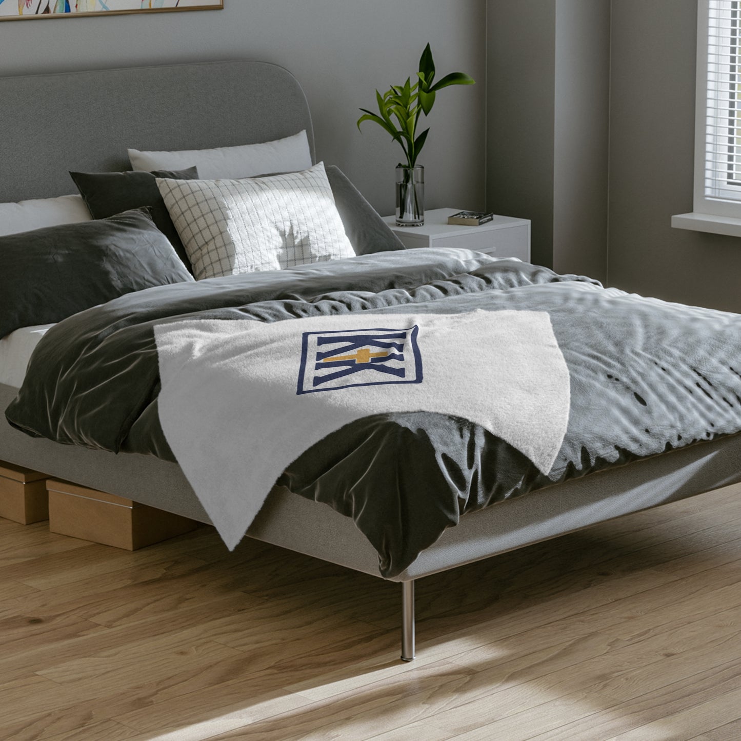 KK Logo Velveteen Microfiber Blanket